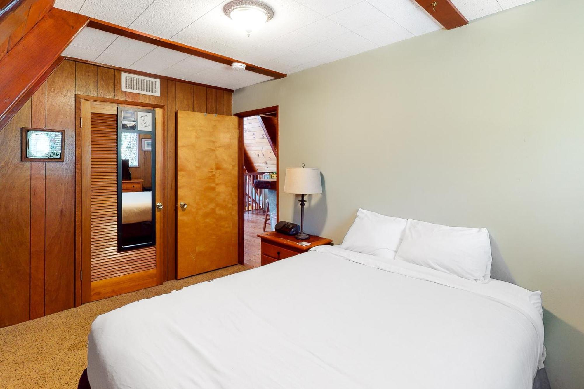 Alford Family Lodge ベース・レイク エクステリア 写真